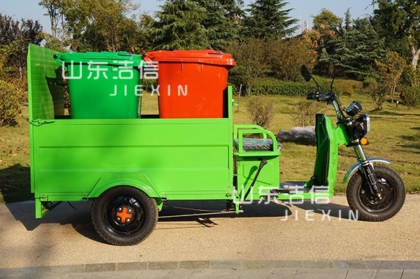 四桶平板保潔車性能特點(diǎn)