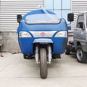 機(jī)動三輪抽糞車