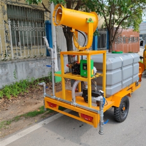電動(dòng)三輪塑料水箱灑水車