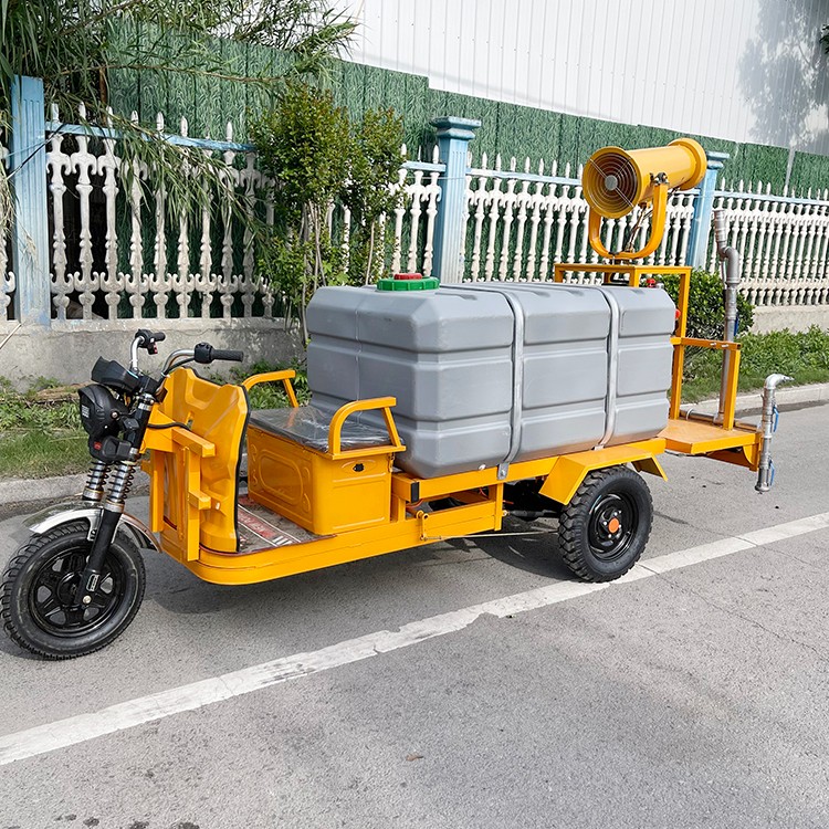 保養(yǎng)電動灑水車需要注意哪些東西？