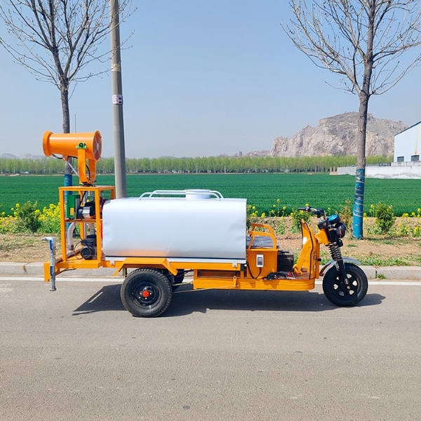 保養(yǎng)電動(dòng)灑水車需要注意哪些東西？