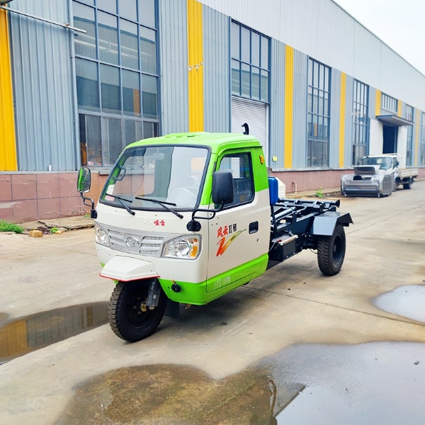 勾臂自卸垃圾車