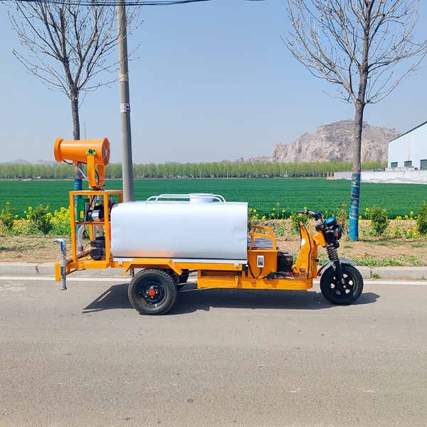 新能源電動(dòng)三輪霧炮灑水車