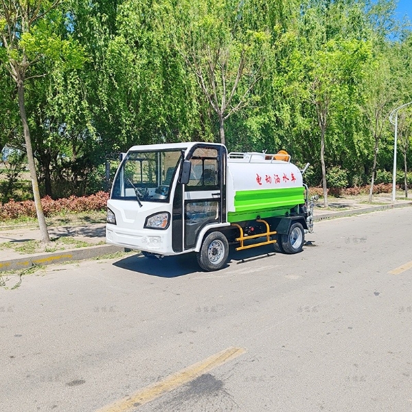 電動(dòng)六輪灑水車