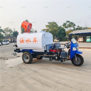 柴油三輪灑水車